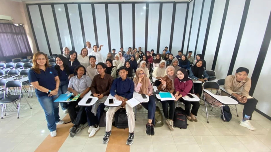 Prodi Manajemen Universitas Pandanaran Gelar Kuliah Umum : Analisis Keterkaitan Instrumen Keuangan